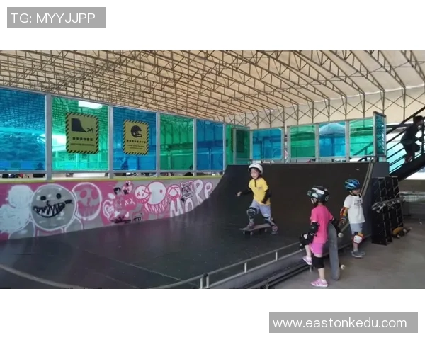 武汉滑板队的速度之旅:探索滑板文化与激情的交融 武汉滑板队的速度之旅:探索滑板文化与激情的交融